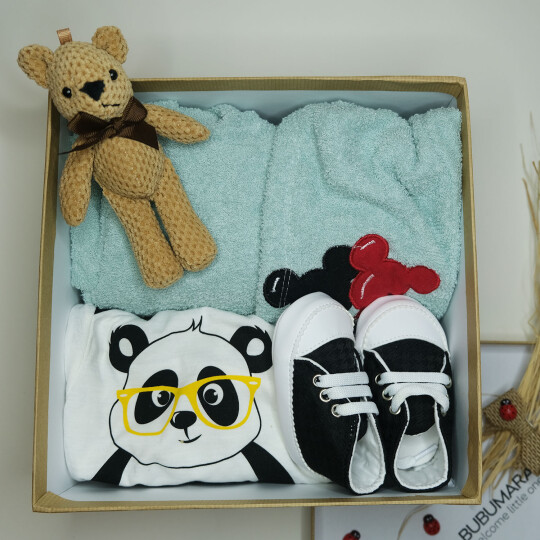 Image of Panda In Superstar