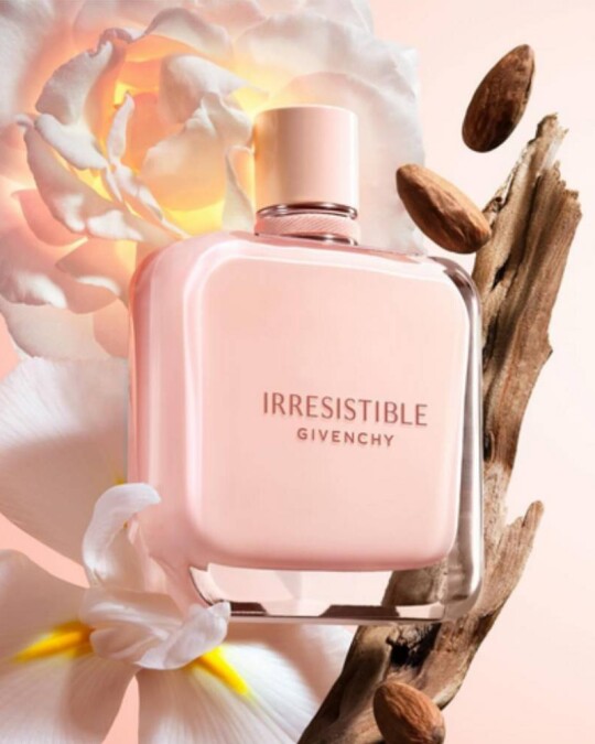 Image of GIVENCHY Irresistible Nude Velvet парфем за жени