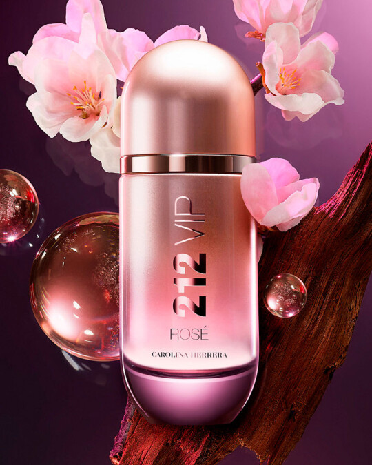 Image of CAROLINA HERRERA 212 Vip Rose парфем за жени