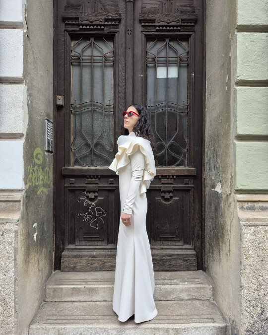 Image of White dress