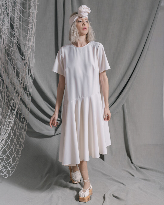 Image of White dress