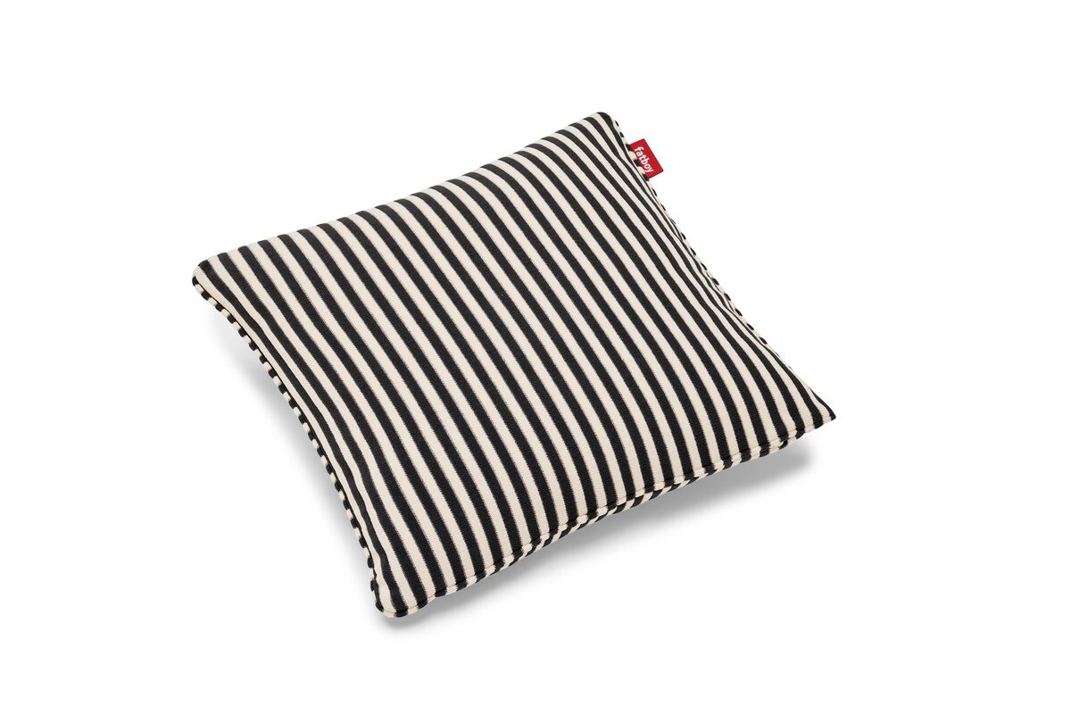 Image  of ФБ ДЕКОРАТИВНА ПЕРНИЦА  50 Х 50 СМ