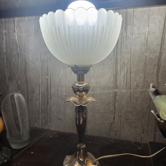 Image of Столна ламба од месинг и лиено стакло