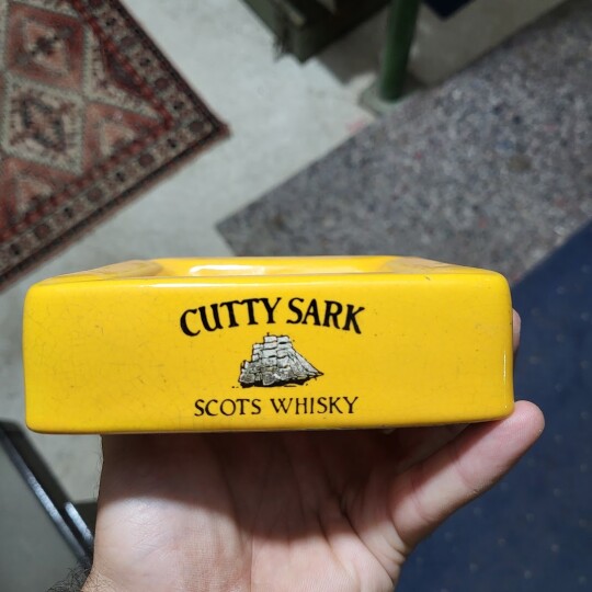 Image of Ретро керамички пепелник, Скотс Виски