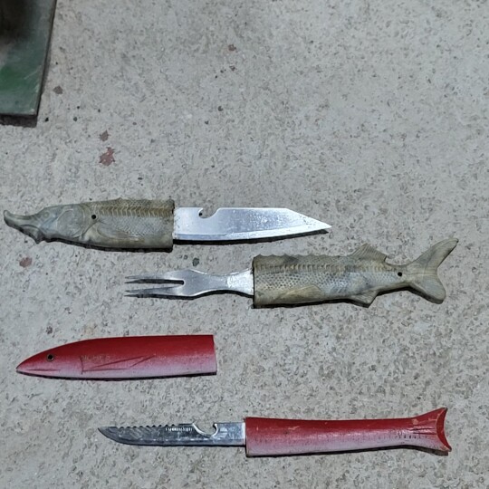 Image of Камперски винтиџ ножеви во форма на риби
