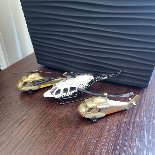Image of Сет од три хеликоптери, полиција и мечбокс