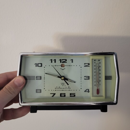 Image of Винтиџ метален деск часовник со термометар