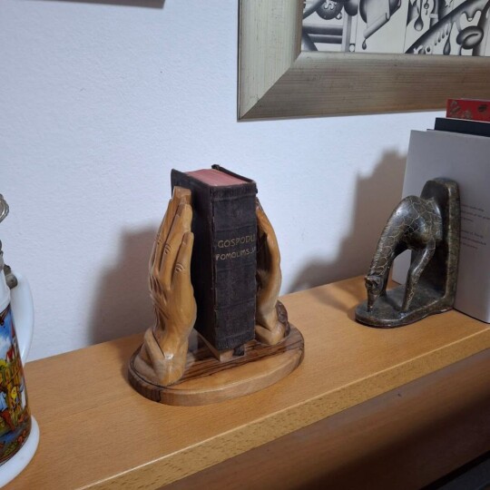 Image of Vintage Hand Carved Olive Wood Praying Hands Display Bible Holder