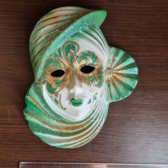 Image of Venetian porcelain Mask in Arabic design