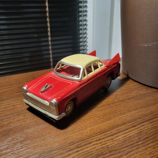 Image of Xing Fu Sedan Voiture Vintage Friction Car