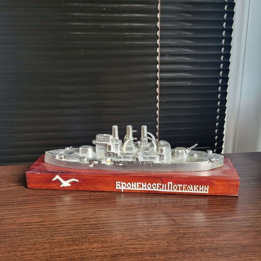Image of VINTAGE USSR Russia ASSEMBLAGE MODEL Plastic Potemkin Battleship 1970 SOVIET