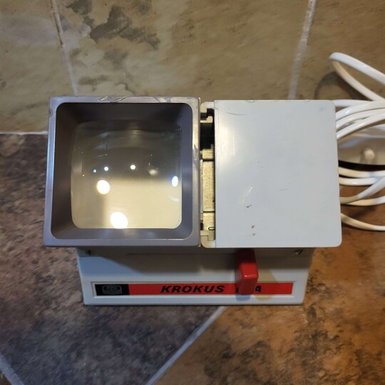 Image of Vintage PZO Warszawa Krokus Dia projector