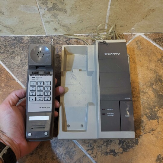 Image of Vintage Phone Sanyo Telephone Cordless TH 5100 B Electric Japan Made Model