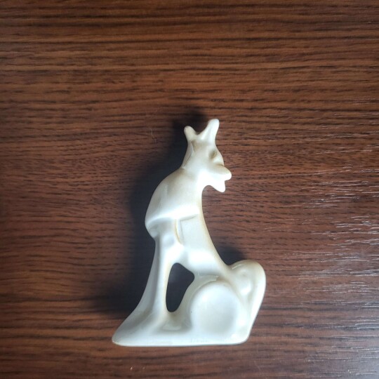 Image of Vintage Porcelain Wildcat Figure