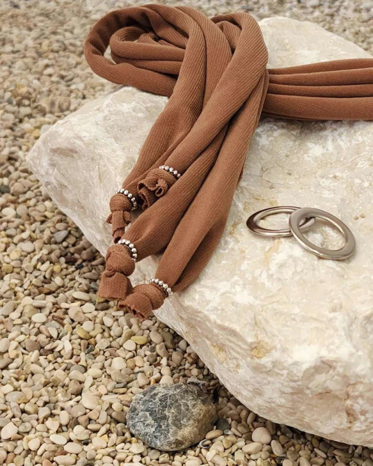Image  of Almond | Short Laces