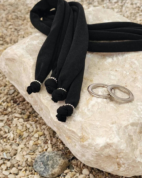 Image  of Black | Short Laces