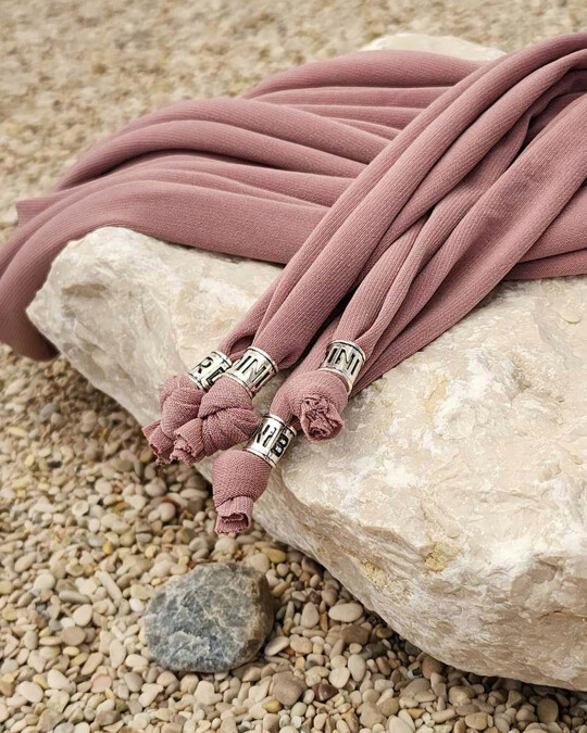 Image  of Dusty Lilac | Long Laces