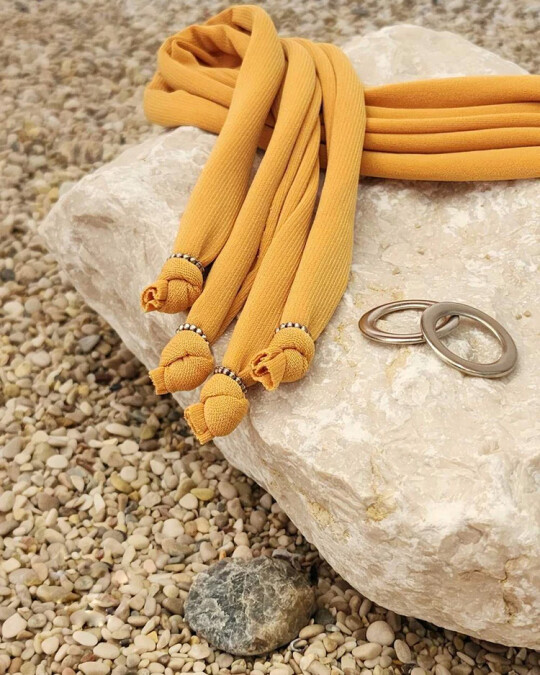 Image  of Mustard | Short Laces